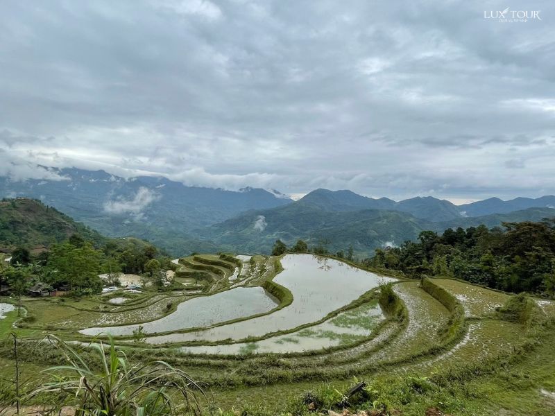 ha-giang-mua-nuoc-do-ho-thau.jpg (89 KB)