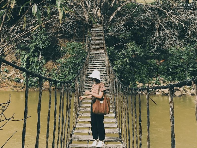 cau-may-ta-van-ban-lao-chai-sapa.jpg (161 KB)