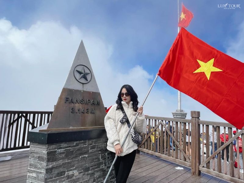 dinh-fansipan.jpg (77 KB)