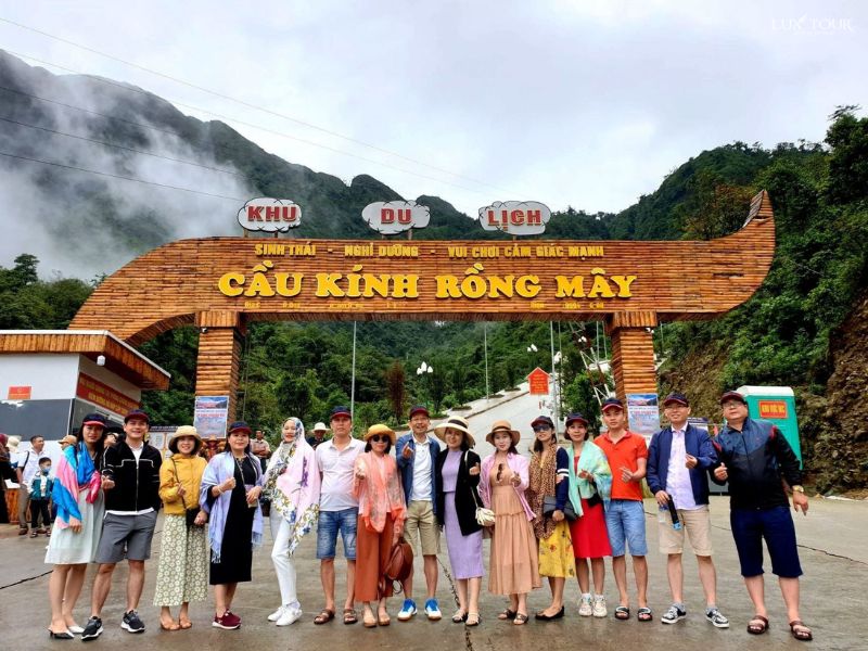 cong-chao-cau-kinh-rong-may-sapa.jpg (117 KB)