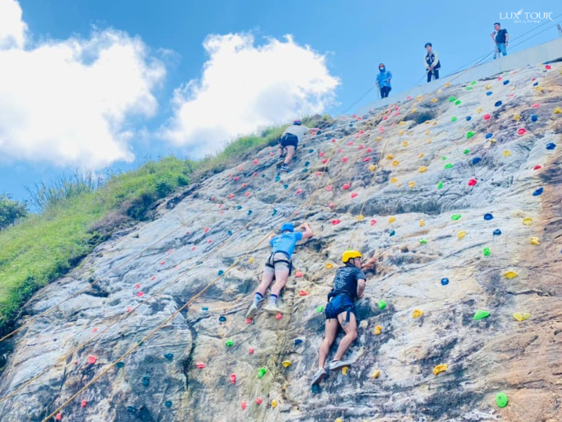 leo-nui-cau-kinh-rong-may-sapa.png (772 KB)