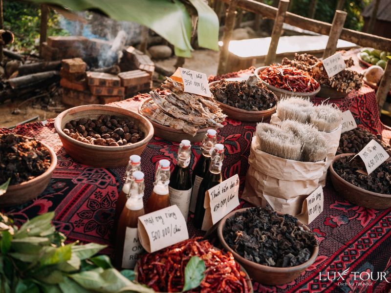 cho-dem-sapa-4.jpg (126 KB)