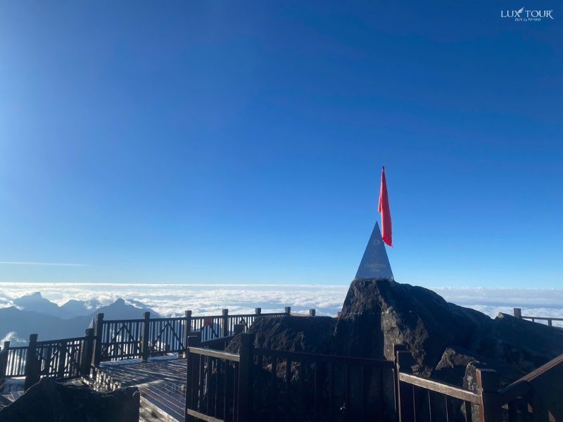 dinh-fansipan-cao-bao-nhieu-met-3.jpg (47 KB)