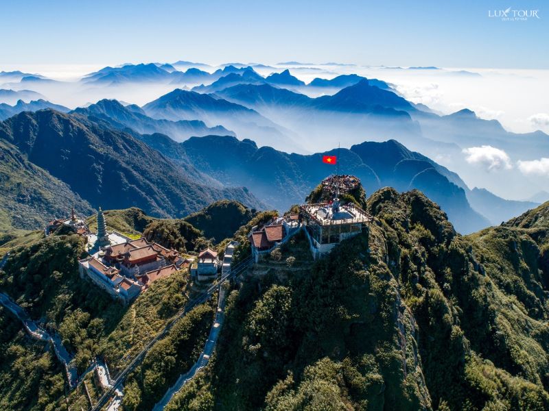 dinh-fansipan-cao-bao-nhieu-met.jpg (115 KB)