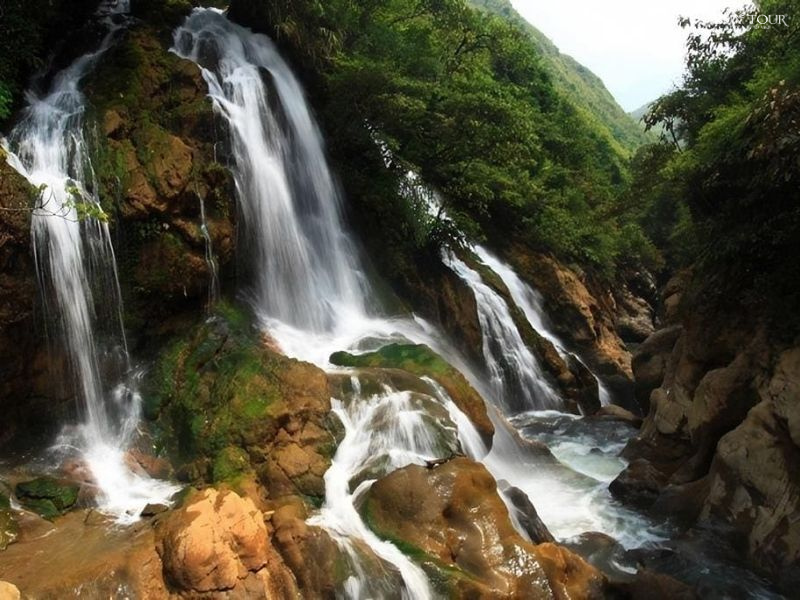 thac-nuoc-dong-coc-san.png (742 KB)