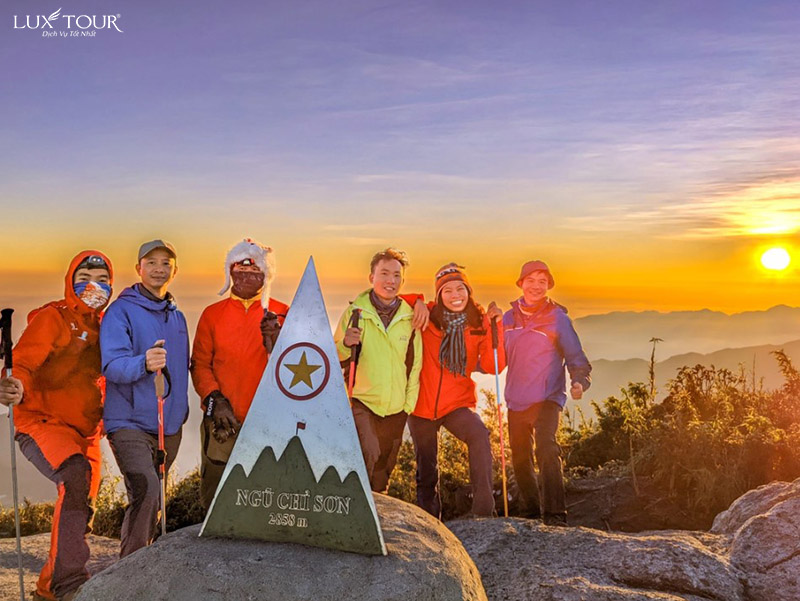 ngu-chi-son-2.jpg (148 KB)