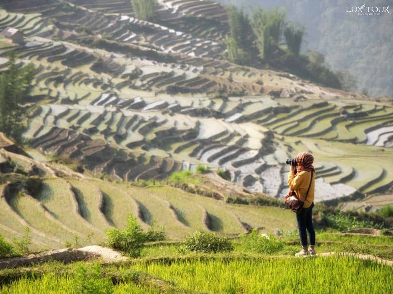 du-lich-sapa-mua-nuoc-do.jpg (103 KB)