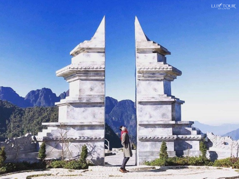 cong-troi-sapa-thac-bac-sapa.png (659 KB)