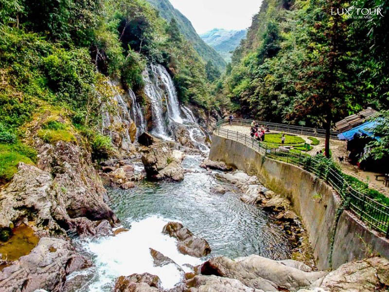 thac-tien-sa-2.jpg (191 KB)