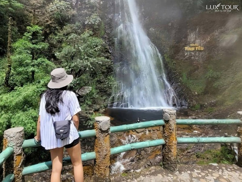 thac-tinh-yeu-sapa-4.jpg (187 KB)