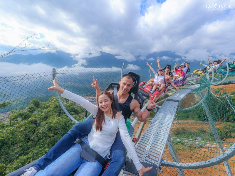 gia-ve-xe-truot-nui-ban-mong.png (784 KB)