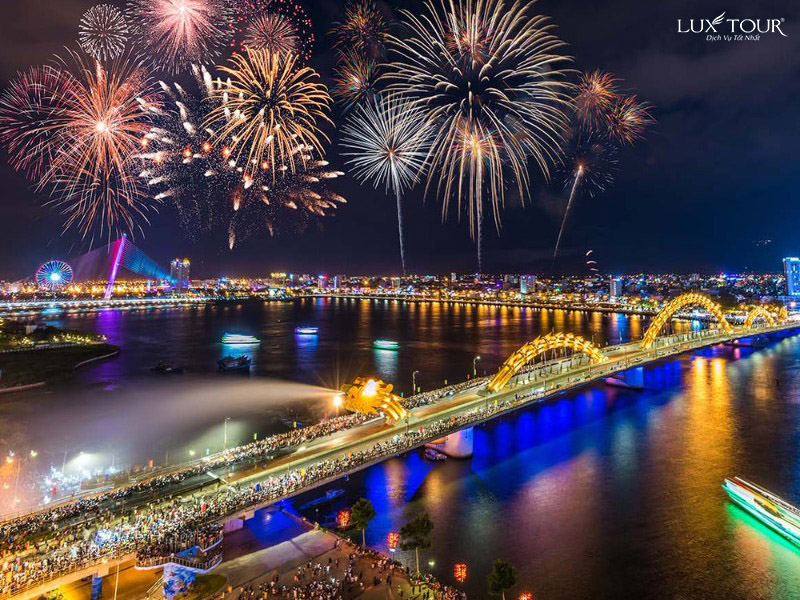 tet-nen-di-du-lich-o-dau-mien-trung-1.jpg (229 KB)