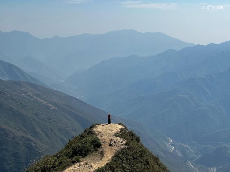 ta-xua-thang-2-song-lung-khung-long.jpg (51 KB)