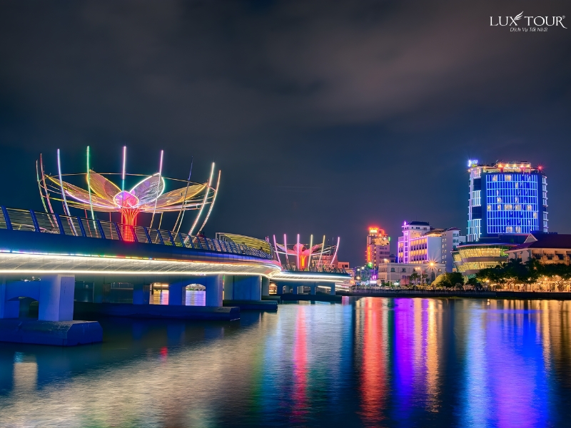 tet-nen-di-du-lich-o-dau-mien-nam-5.jpg (323 KB)