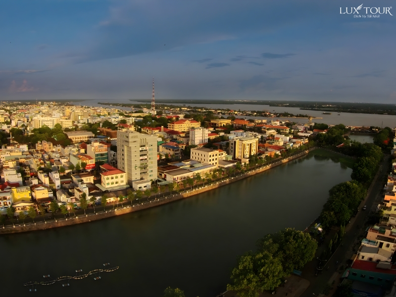 tet-nen-di-du-lich-o-dau-mien-nam-7.jpg (326 KB)