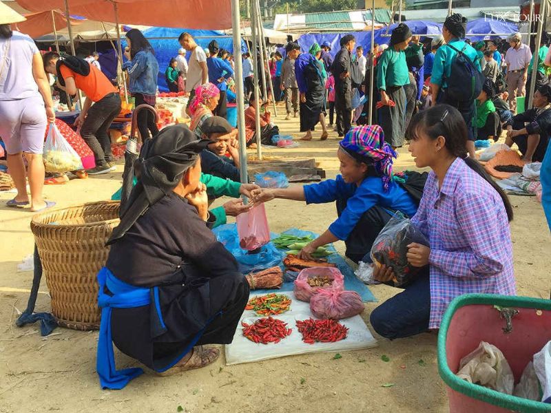 cho-phien-ha-giang-vao-ngay-nao-cho-phien-xin-man.jpg (133 KB)