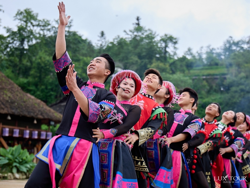 cho-tinh-khau-vai-ha-giang-3.jpg (388 KB)