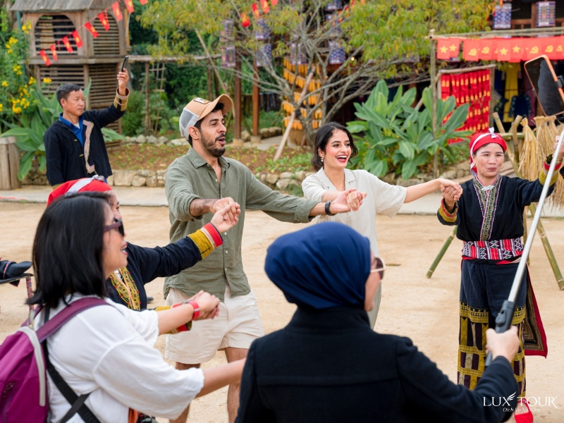 cho-tinh-khau-vai-ha-giang-4.jpg (419 KB)