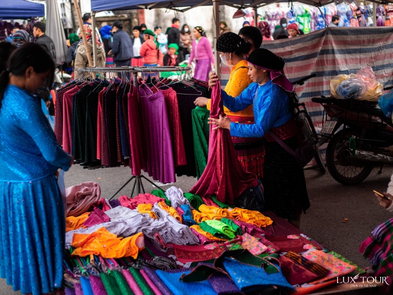 cho-tinh-khau-vai-ha-giang-5.jpg (454 KB)