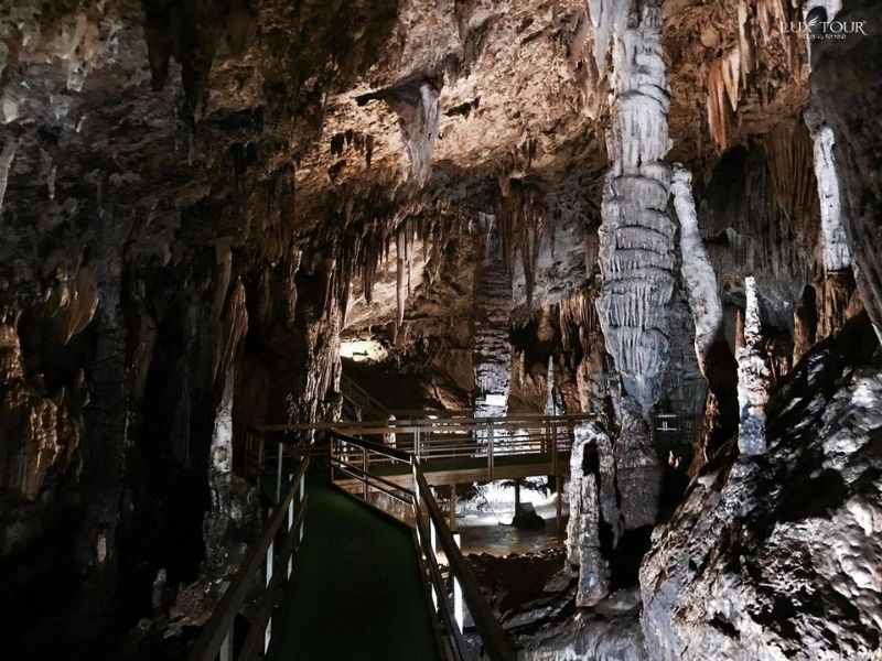 cong-troi-quan-ba-ha-giang-hang-lung-khuy.jpg (120 KB)