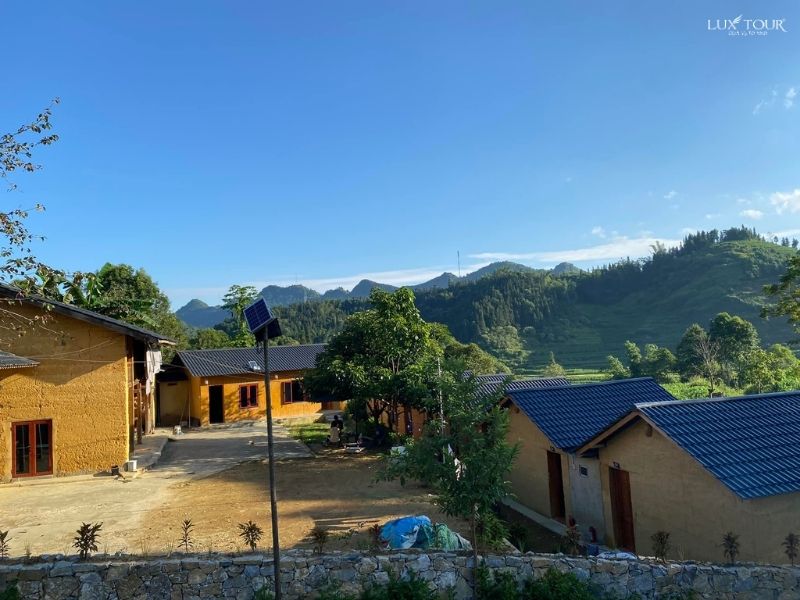 cong-troi-quan-ba-ha-giang-homestay.jpg (87 KB)