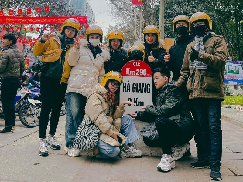 cot-moc-so-0-ha-giang-3.jpg (132 KB)