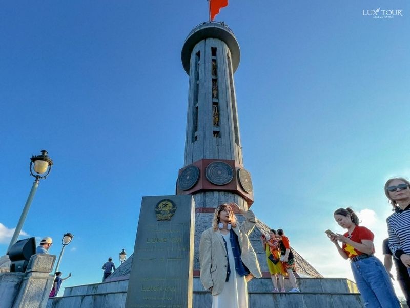 cot-moc-so-0-ha-giang-cot-co-lung-cu.jpg (60 KB)