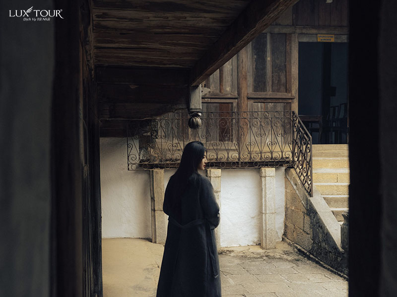 dinh-thu-vua-meo.jpg (95 KB)