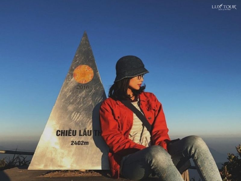 dinh-chieu-lau-thi.jpg (49 KB)