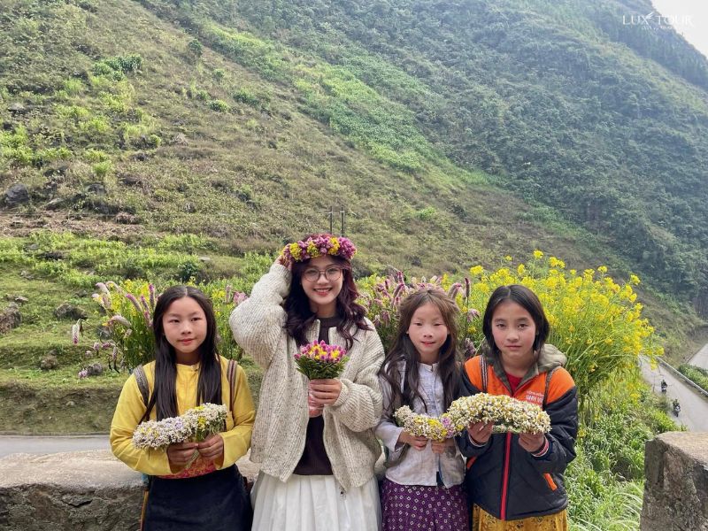 doc-chin-khoanh-ha-giang-tre-em-vung-cao.jpg (155 KB)