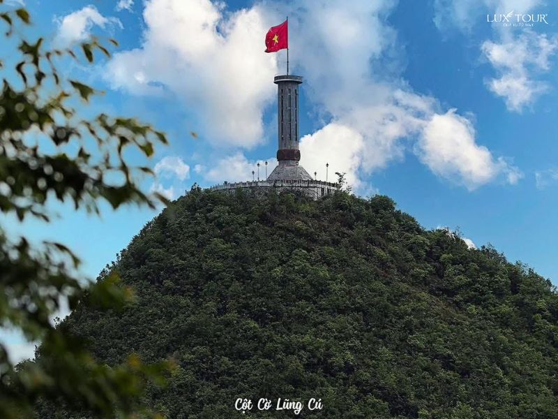 du-lich-cao-nguyen-da-dong-van-cot-co-lung-cu.jpg (99 KB)