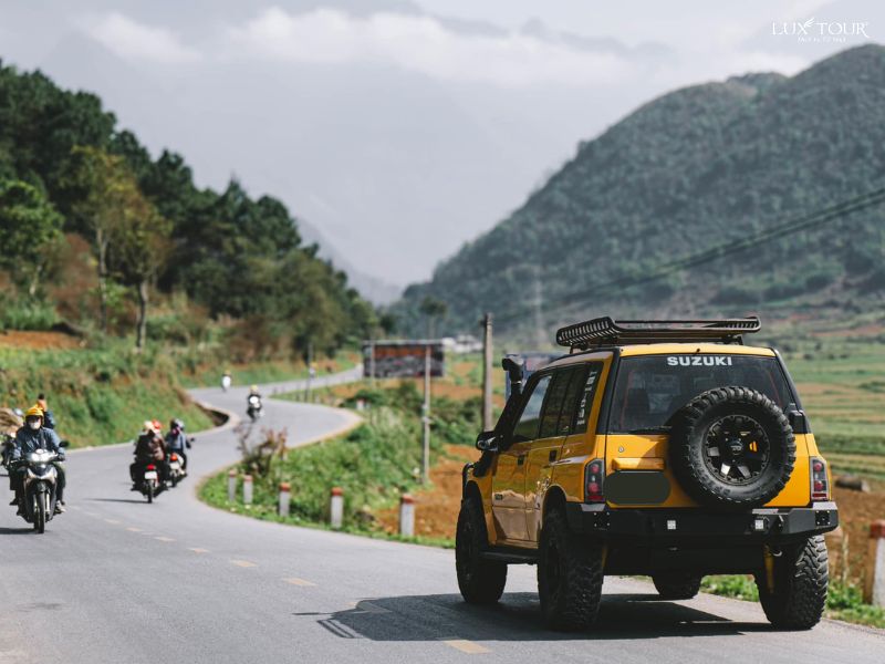 du-lich-cao-nguyen-da-dong-van-xe-o-to.jpg (71 KB)