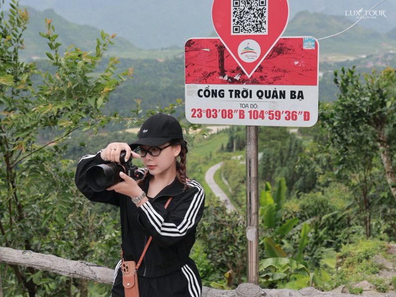 du-lich-ha-giang-bang-o-to-tu-lai-cong-troi-quan-ba.jpg (101 KB)