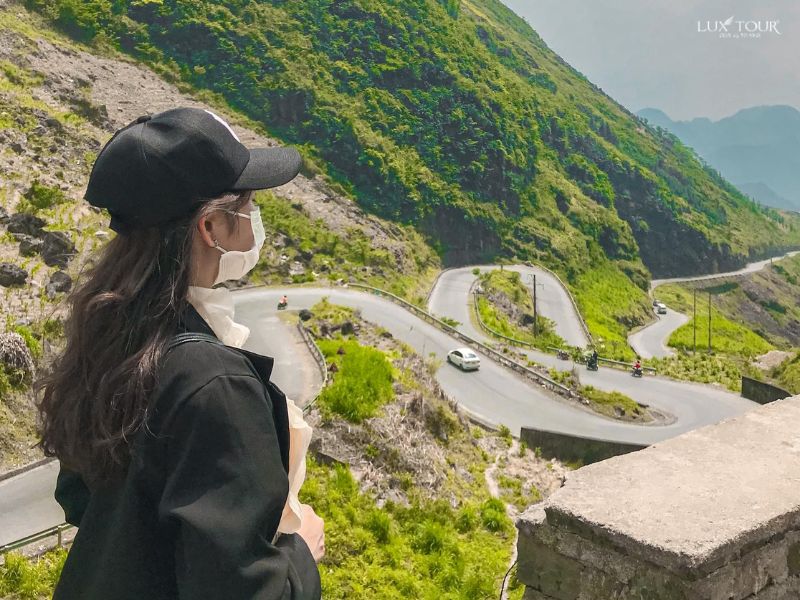 du-lich-ha-giang-bang-o-to-tu-lai-deo-ma-pi-leng.jpg (118 KB)