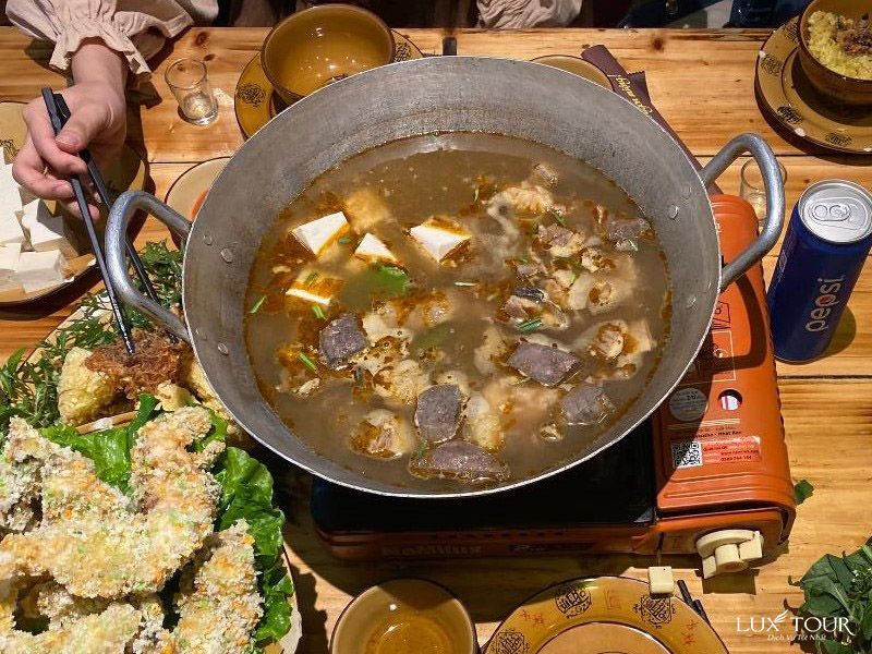 ha-giang-co-dac-san-gi.jpg (223 KB)