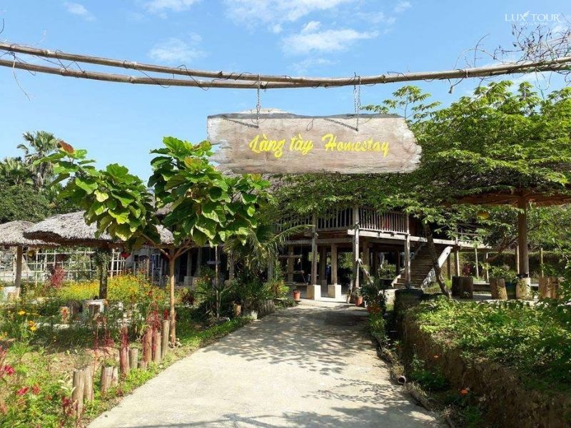 nha-nghi-o-ha-giang-lang-tay-homestay.jpg (138 KB)