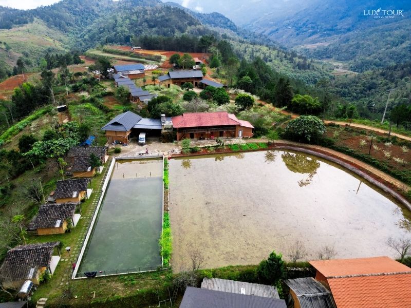 nha-nghi-o-ha-giang-thon-tha-tay-stilt-house.jpg (125 KB)