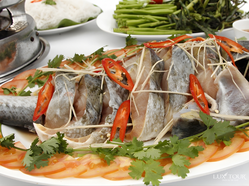 quan-an-ngon-o-ha-giang-4.jpg (417 KB)