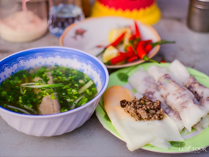 quan-an-ngon-o-ha-giang-7.jpg (299 KB)