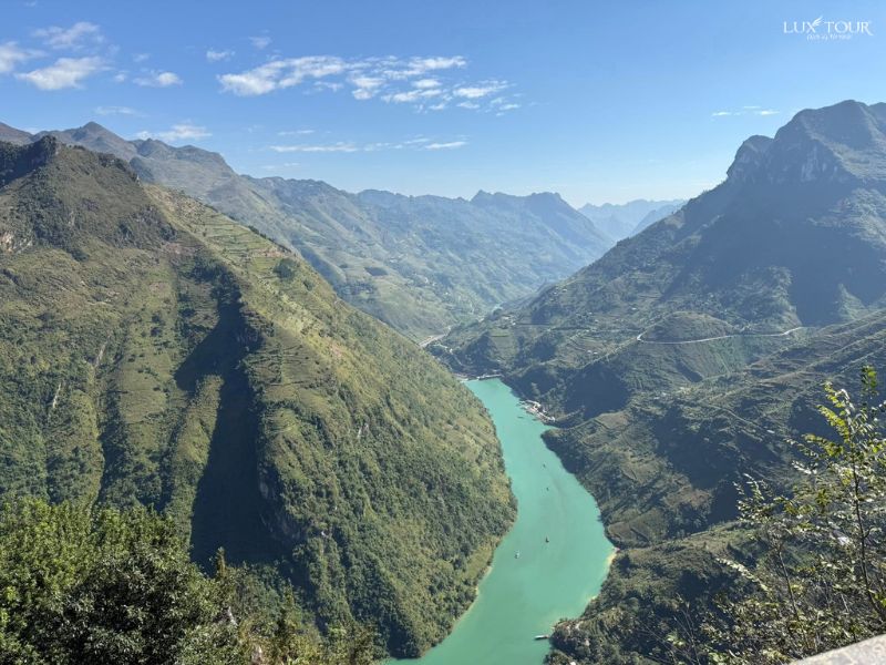 song-nho-que-mua-nao-dep-mua-thu.jpg (109 KB)