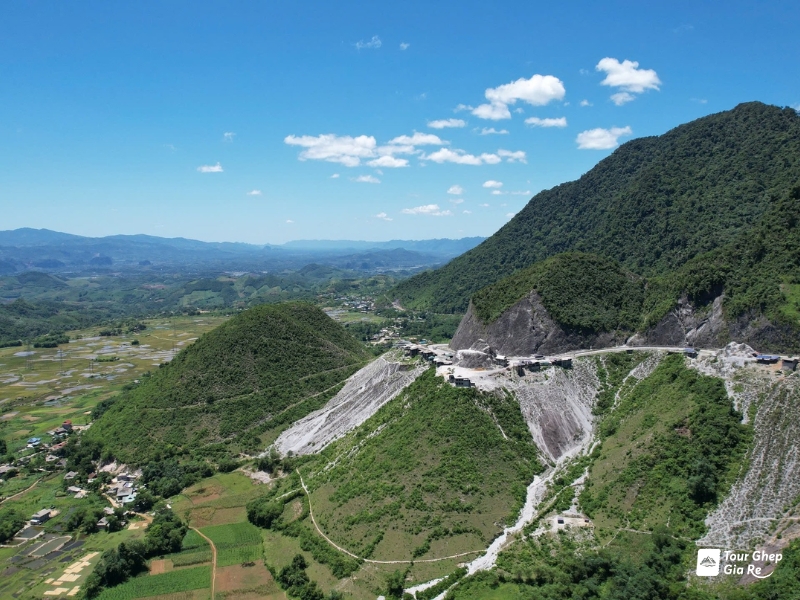 dia-diem-tham-quan-mai-chau-5.jpg (420 KB)