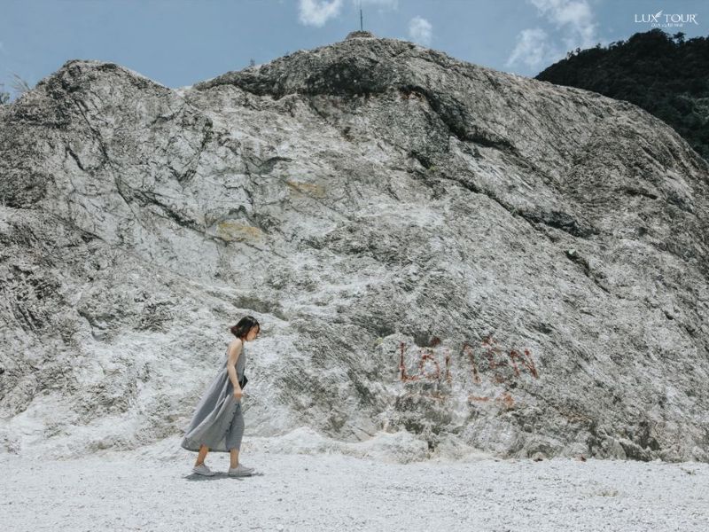 deo-thung-kh-da-trang-du-lich-mai-chau-thang-1.jpg (135 KB)