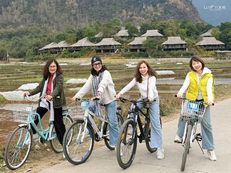 du-lich-mai-chau-thang-2-mac-gi.jpg (140 KB)