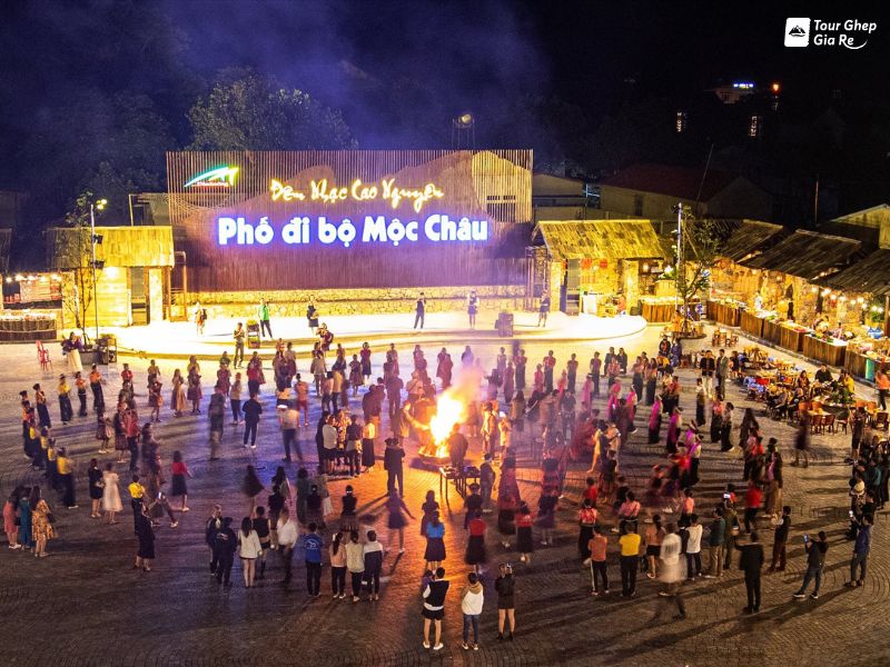 cho-dem-moc-chau-2.jpg (123 KB)