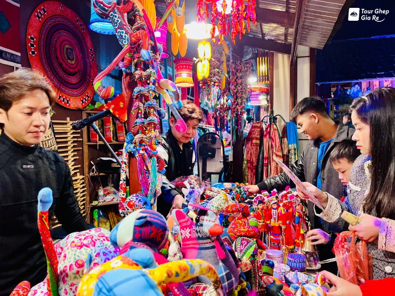 cho-dem-moc-chau-mua-qua-tang-luu-niem.jpg (170 KB)