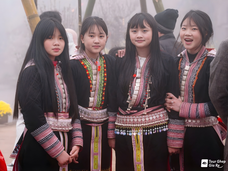 cho-tinh-moc-chau-10.jpg (374 KB)