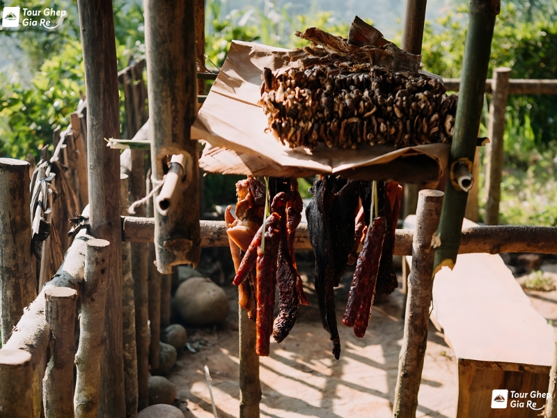 dac-san-moc-chau-1.jpg (417 KB)