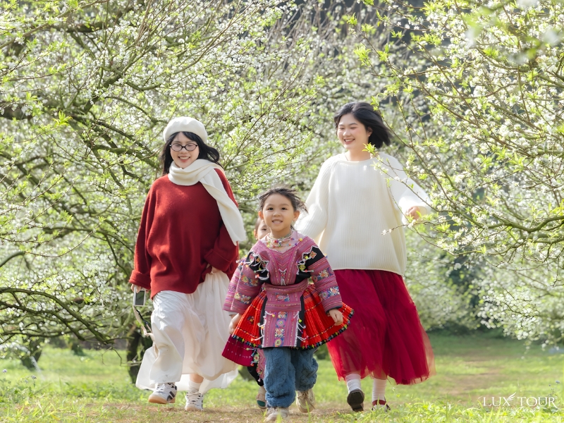 du-lich-moc-chau-thang-1-1.jpg (558 KB)