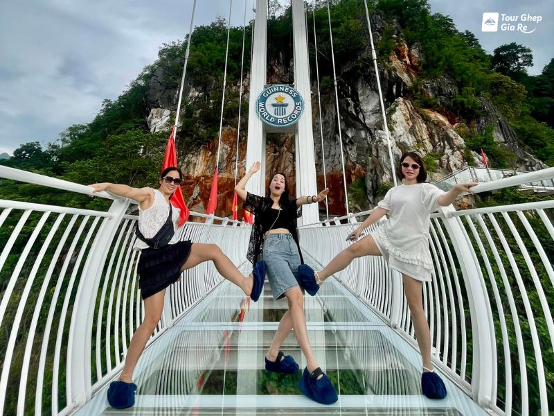 du-lich-moc-chau-thang-5-cau-kinh-bach-long.jpg (139 KB)