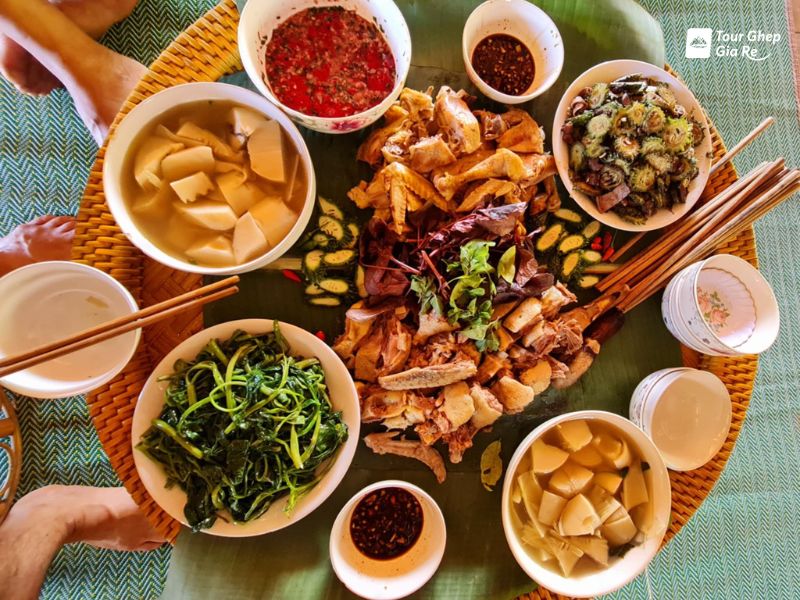 du-lich-moc-chau-thang-9-am-thuc.jpg (138 KB)